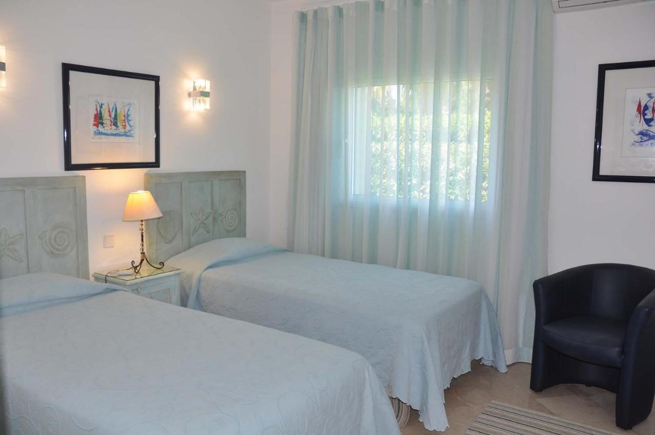 Luxury 3 Bedroom Villa With Private Pool กาบานัส เด ตาวีรา ภายนอก รูปภาพ